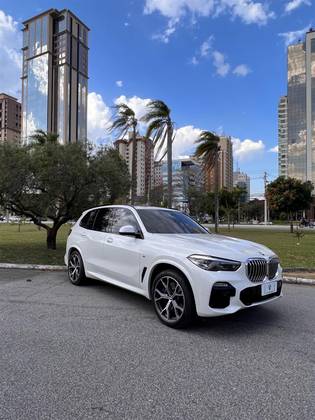 BMW X5 3.0 I6 TURBO HÍBRIDO XDRIVE45E M SPORT AUTOMÁTICO